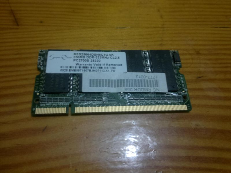 ELIXIR M1S25664DSH8C1G-6K 256 DDR PC2700S-285330 NOTEBOOK RAM