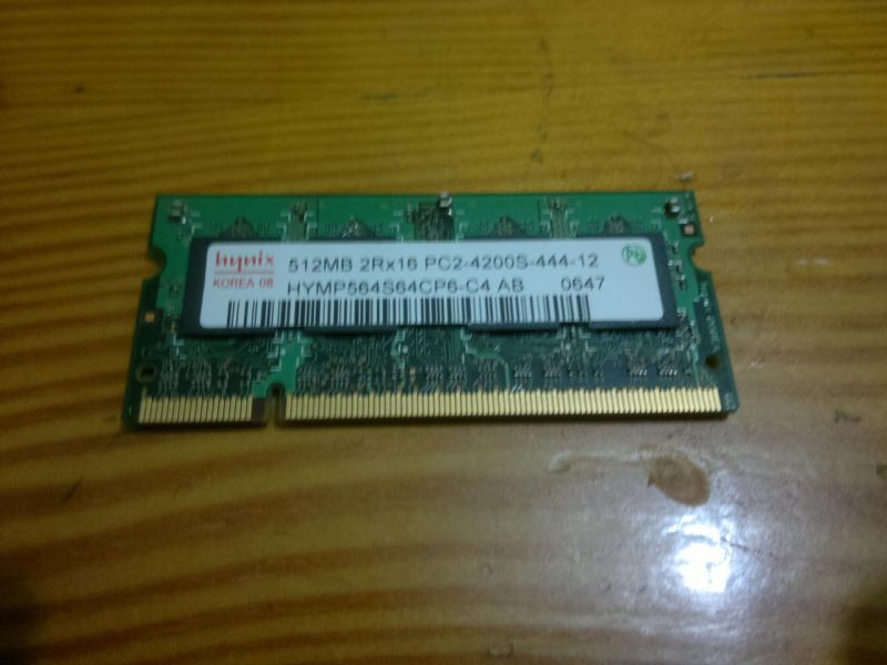 Hynix PC-4200 (533MHz) DDR2 - HYMP564S64CP6-C4 AB 512MB NOTEBOOK RAM