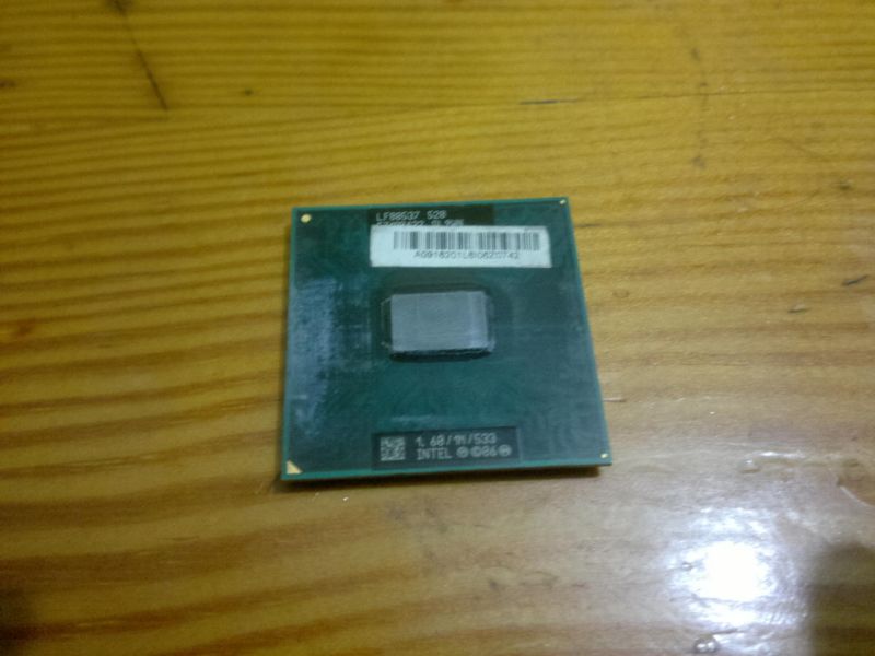 Intel Celeron LF80537 520 SL9WN 1.60/1M/533 NOTEBOOK İŞLEMCİSİ