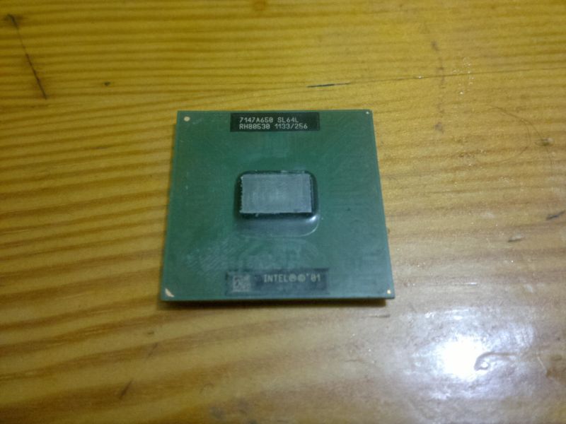 INTEL CELERON RH80530 SL642 1133/256 NOTEBOOK İŞLEMCİSİ