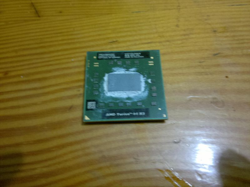 AMD TMDTL60HAX5DC Turion 64 X2 TL-60 2.0GHz 1MB L2 Cache Socket S1 notebook işlemcisi