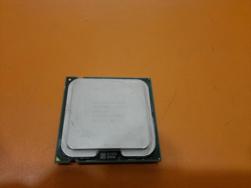 intel pentium Dual Core e2140 1.6 ghz 1m 800 mhz 775 pin işlemci