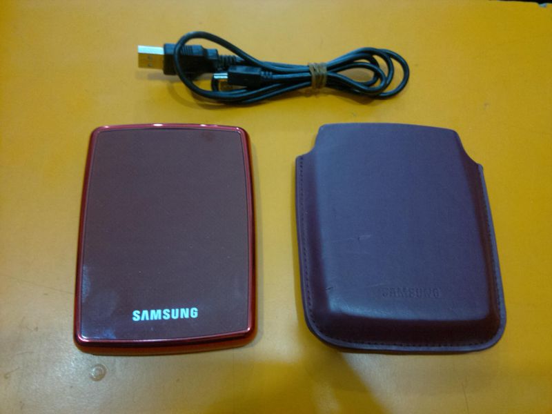 samsung hx-mu064da/g42 s2 portable 640 gb taşınabilir harddisk - kırmızı